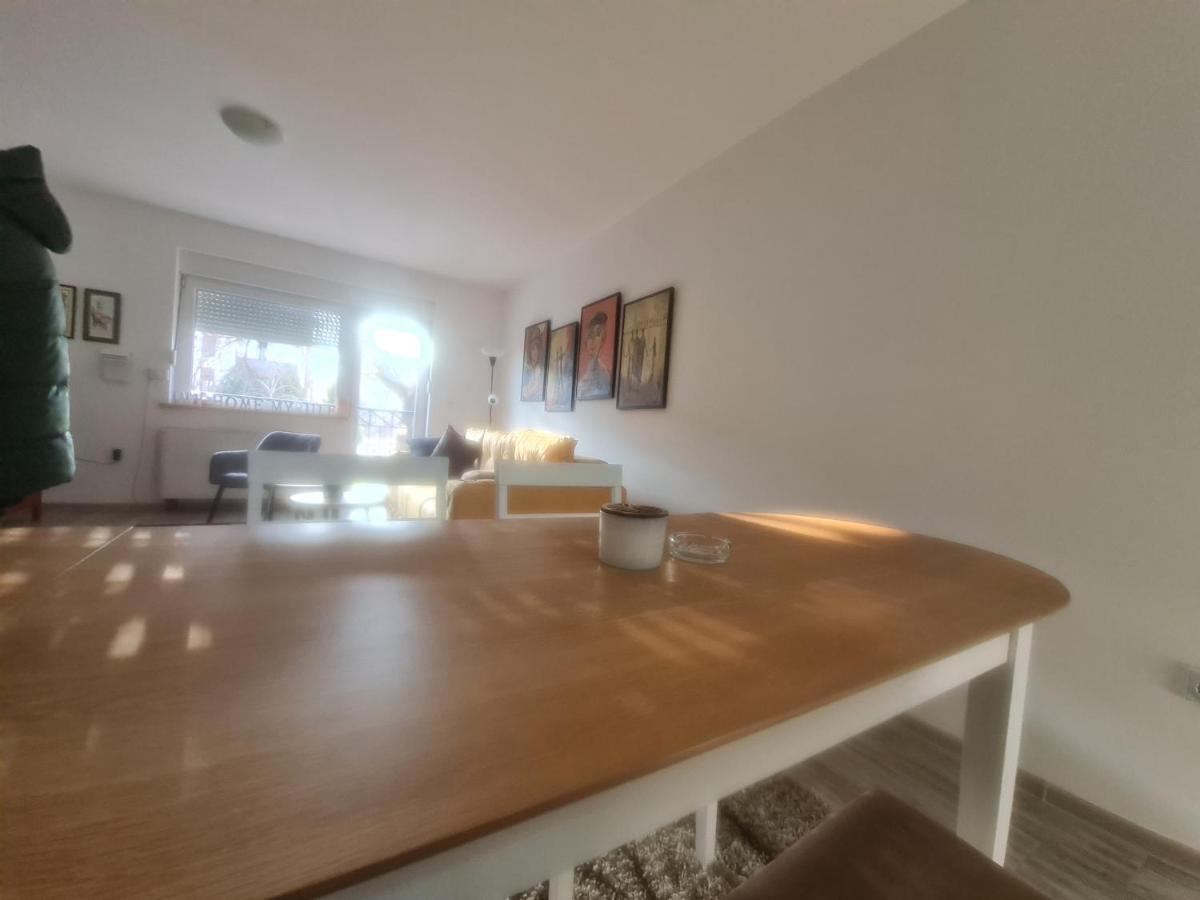 Apartman Karibo Sombor Exteriör bild